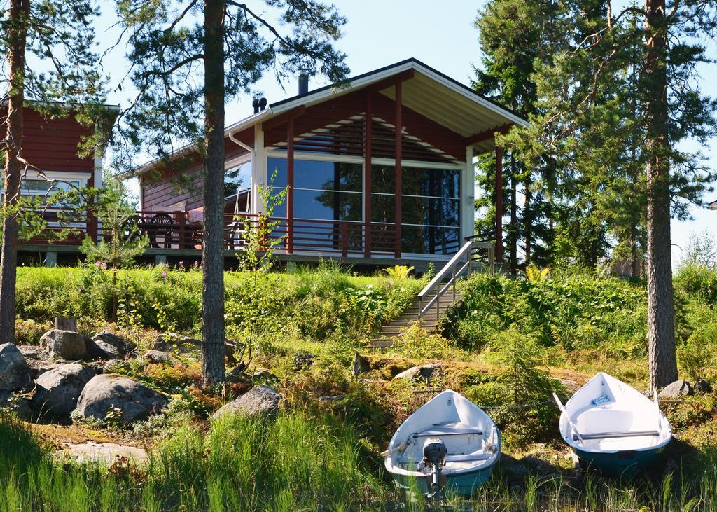 Tiiringolf Cottages Nilsia Room photo